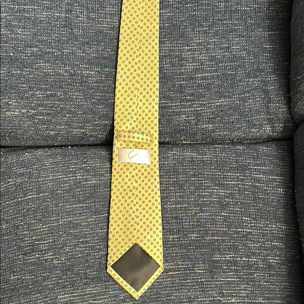 Yellow Polyester Tie with Geometric Pattern